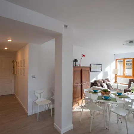 Апартаменты Apartamento *